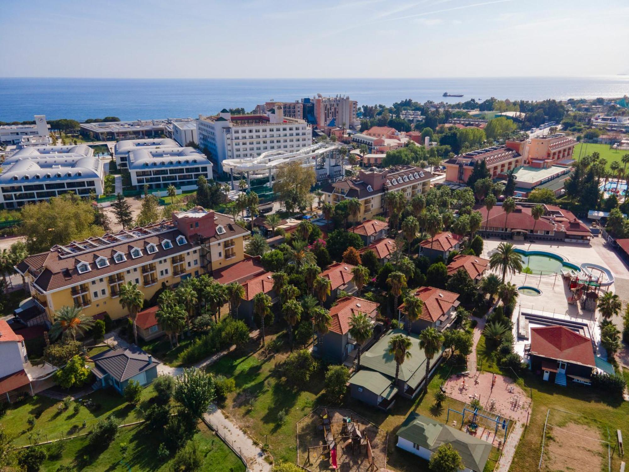 Mir'Amor Garden Resort Hotel Анталия Екстериор снимка